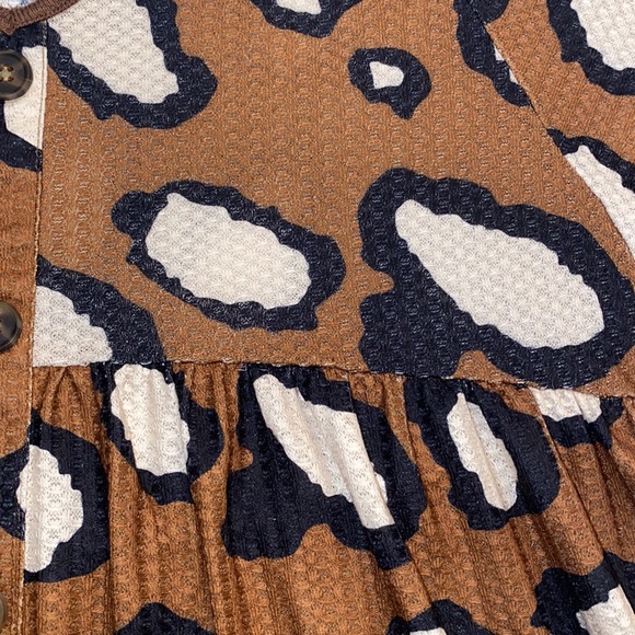 Umgee Waffle Knit Leopard Print Dress - Picture 7 of 13